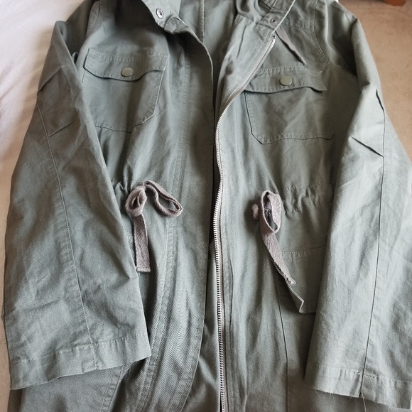 Love Tree Medium Army Green Jacket - Picture 2 of 5